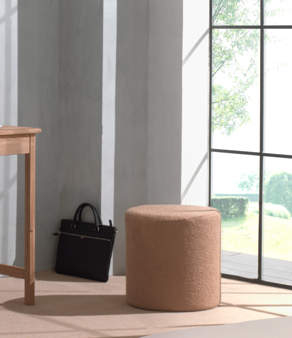 MOON STOOL BOUCLÉ / Πουφ σε διάφορα χρώματα