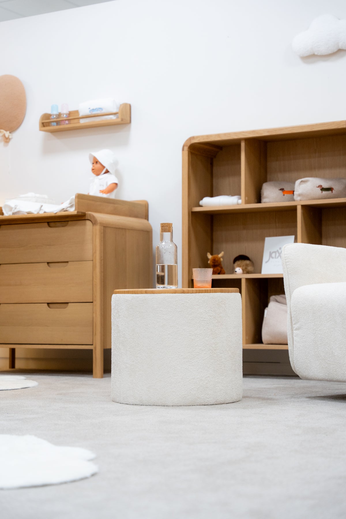 ROCKY STOOL WITH STORAGE BEIGE / Πουφ με αποθηκευτικό χώρο