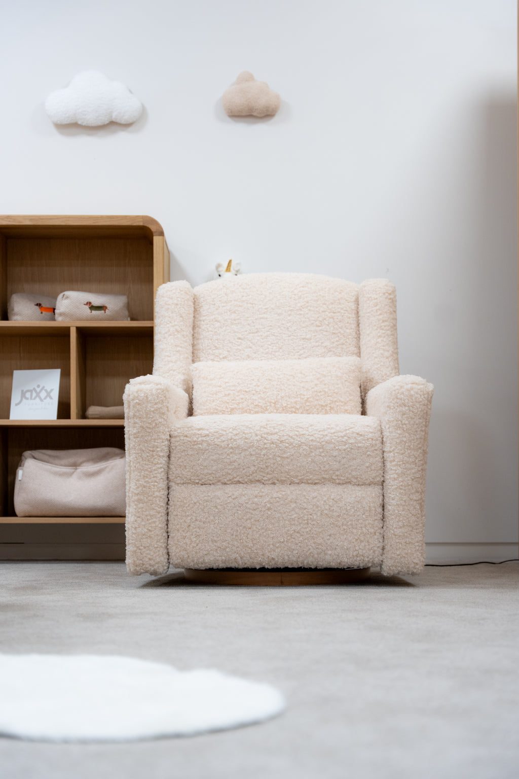 ROCKY electric recliner curly beige / Πολυθρόνα με ηλεκτρικό μηχανισμό ανάκλιση