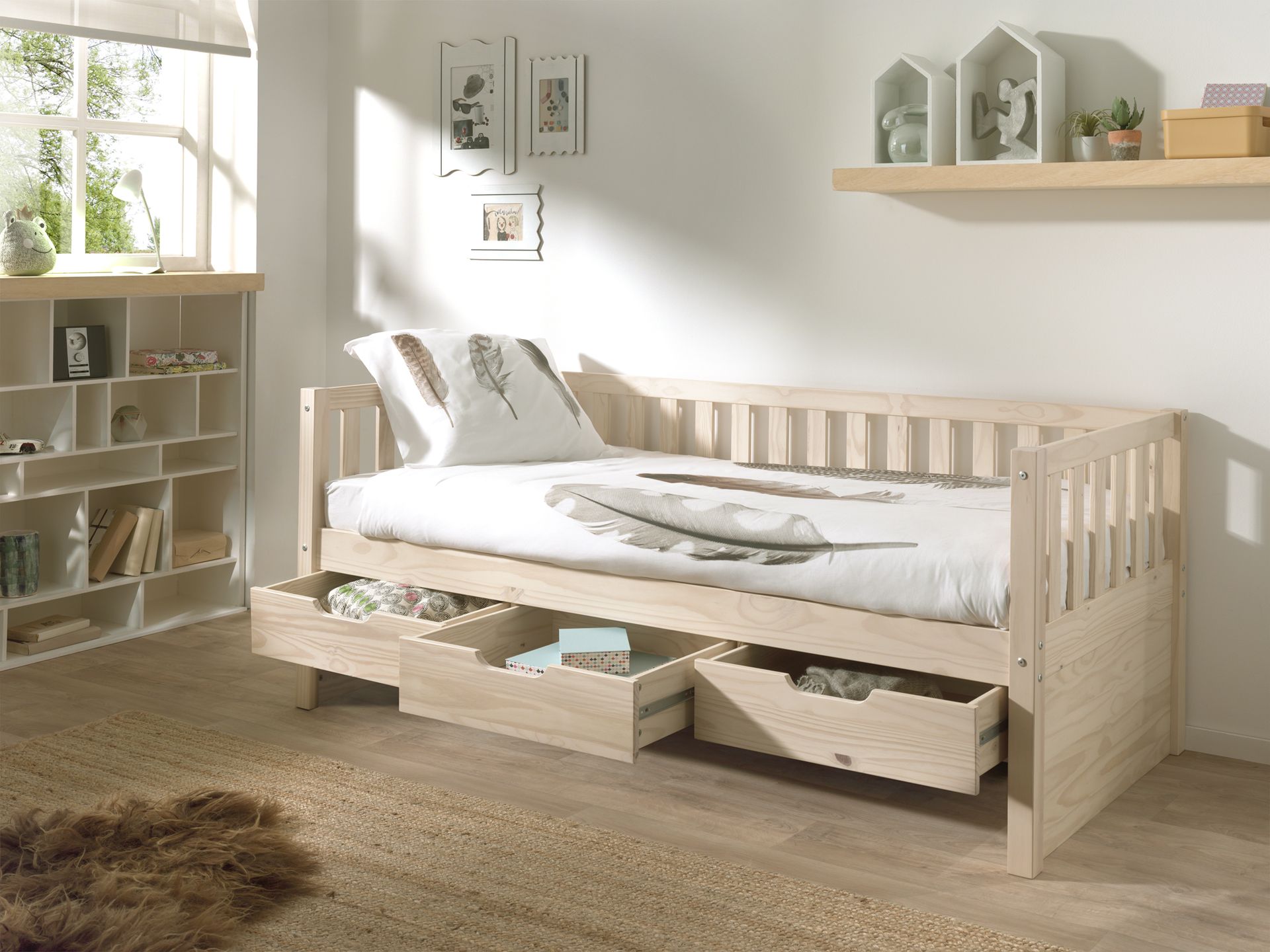 BED WITH 3 DRAWERS 90 X 200 CM MILKY PINE / Κρεβάτι με 3 συρτάρια 