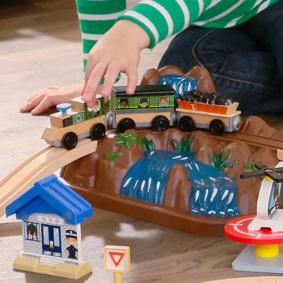Bucket Top Mountain Train Set-Kidkraft / Τραινάκι και ξύλινο σετ παιχνιδιού 